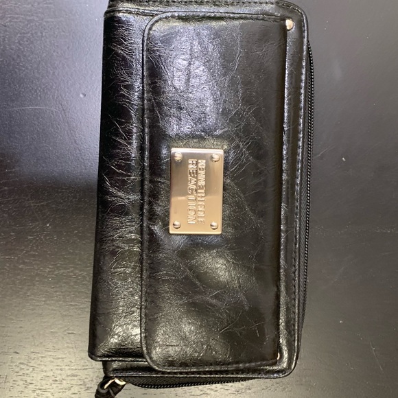 Kenneth Cole women’s wallet - Picture 1 of 7